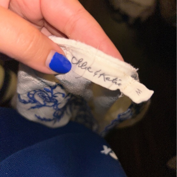 Chloe & Katie White Blouse with Blue Detailing - Picture 4 of 4